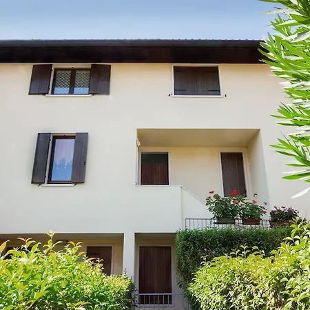 Apartamento Casa Alex-con Piscina E Vista Garda (Verona)